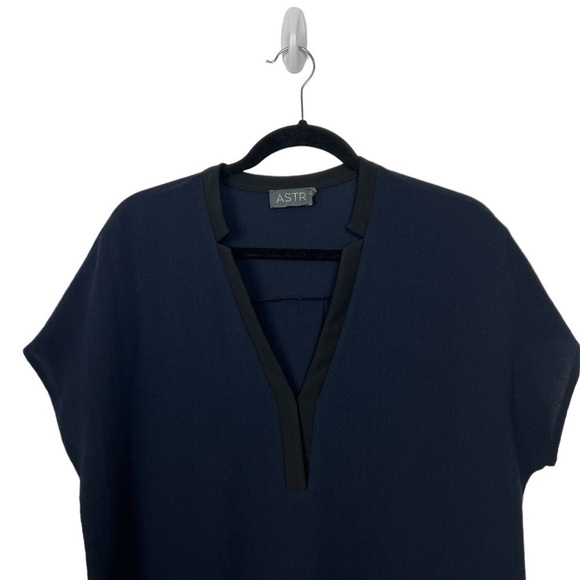 Astr The Label Blue Black V Neck Shift Dress Small - Picture 3 of 9